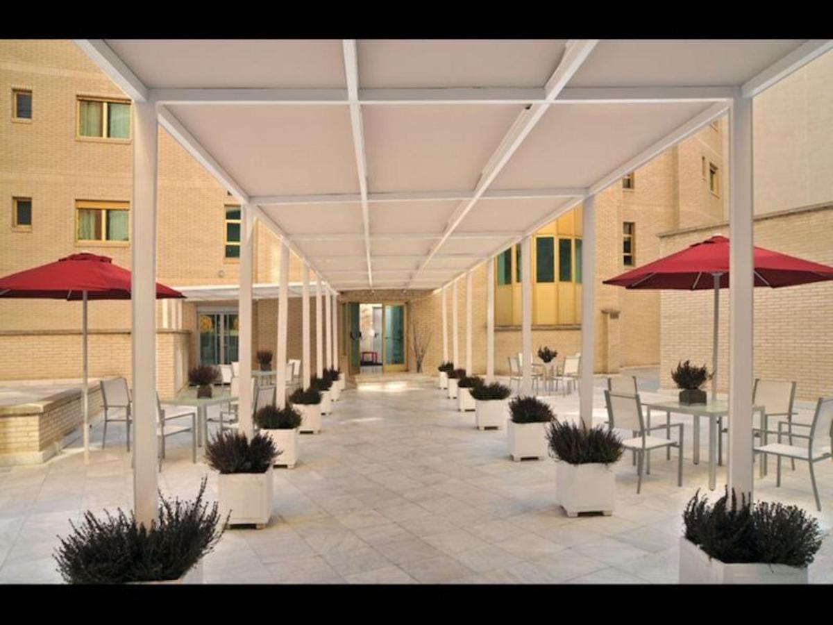 Esentia Togumar - Triple 3 Adults Hotel - Madrid — Photos 1